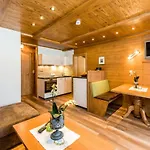게스트하우스 Tyroler Hof