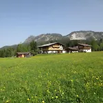 게스트하우스 Tyroler Hof 그란