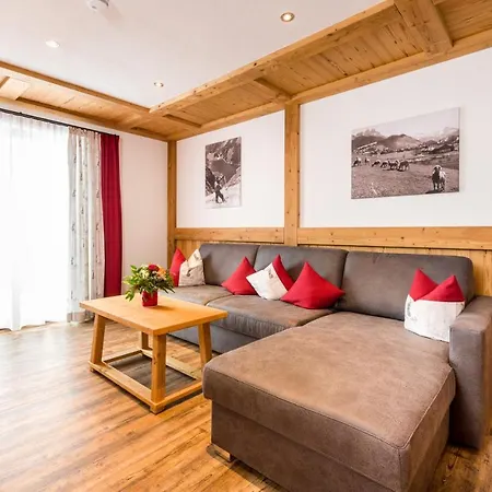 Tyroler Hof Guest house Graen