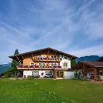 بيت ضيافة Tyroler Hof