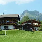 بيت ضيافة Tyroler Hof